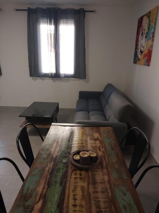 Charmant Appartement Climatise Quartier Las Cobas แปร์ปินญอง ภายนอก รูปภาพ