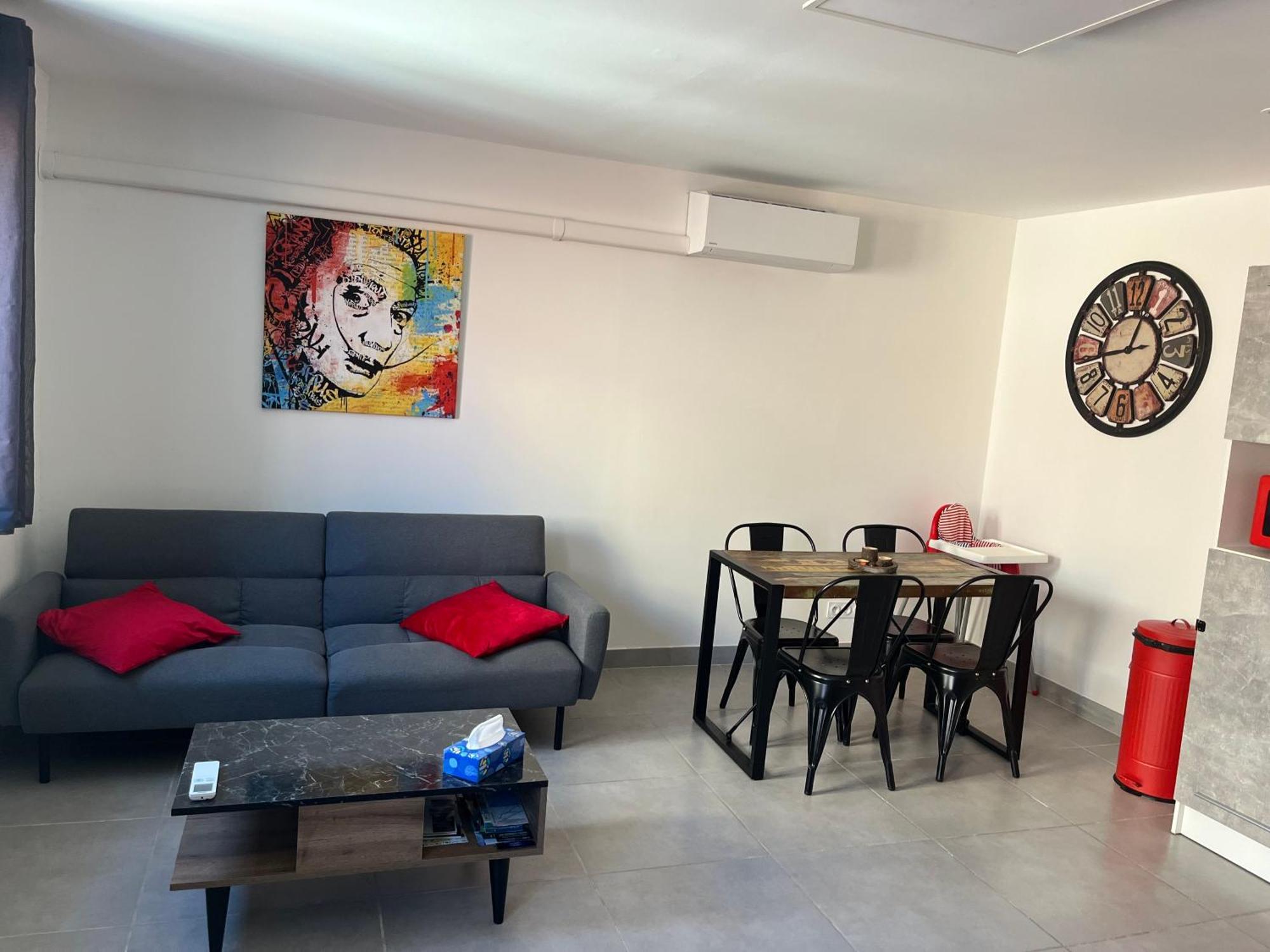 Charmant Appartement Climatise Quartier Las Cobas แปร์ปินญอง ภายนอก รูปภาพ
